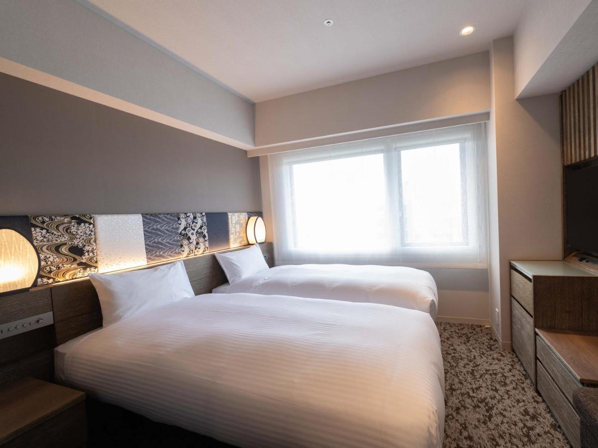 Готель Insomnia Kyoto Oike Екстер'єр фото