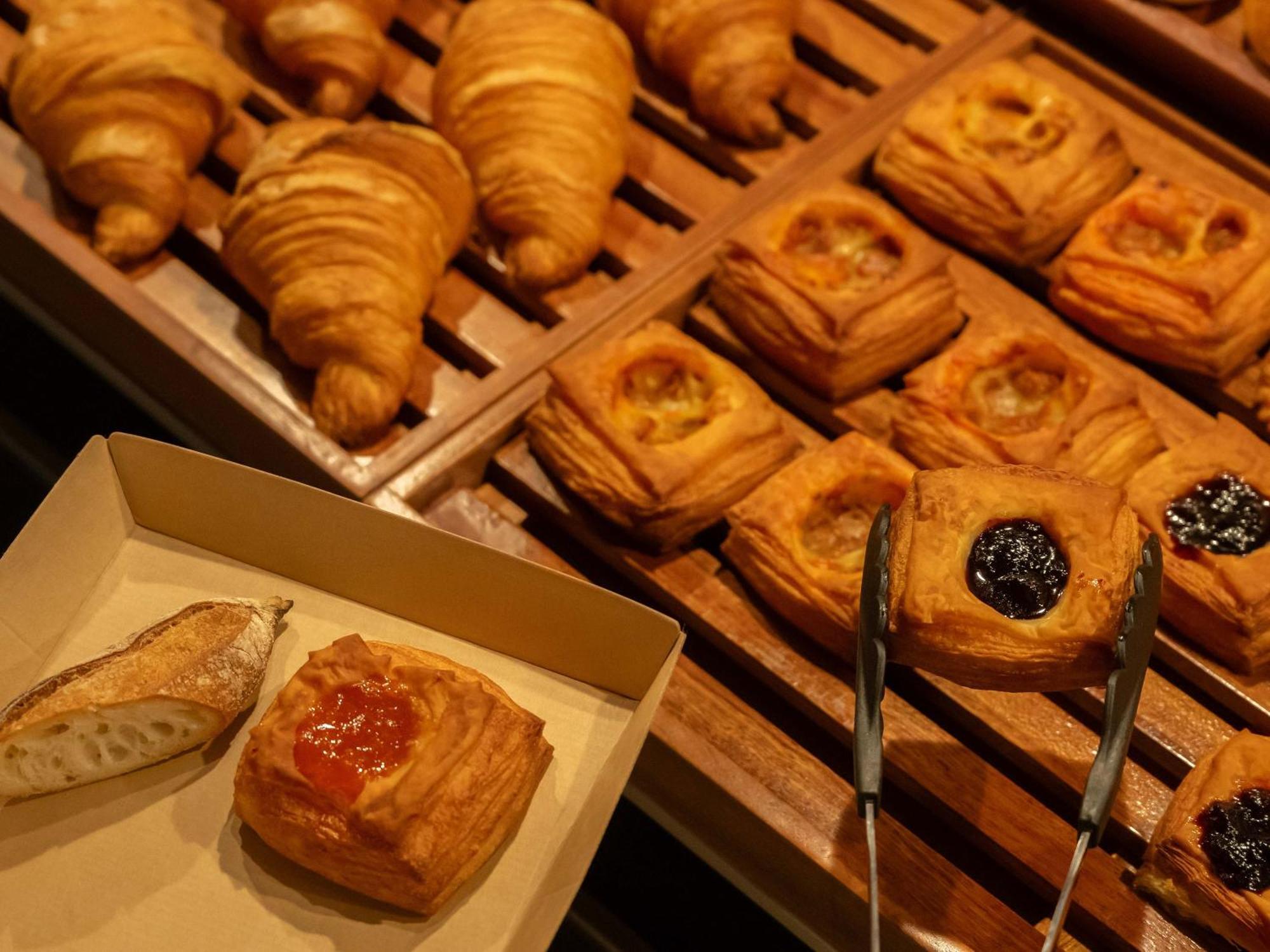 Готель Insomnia Kyoto Oike Екстер'єр фото