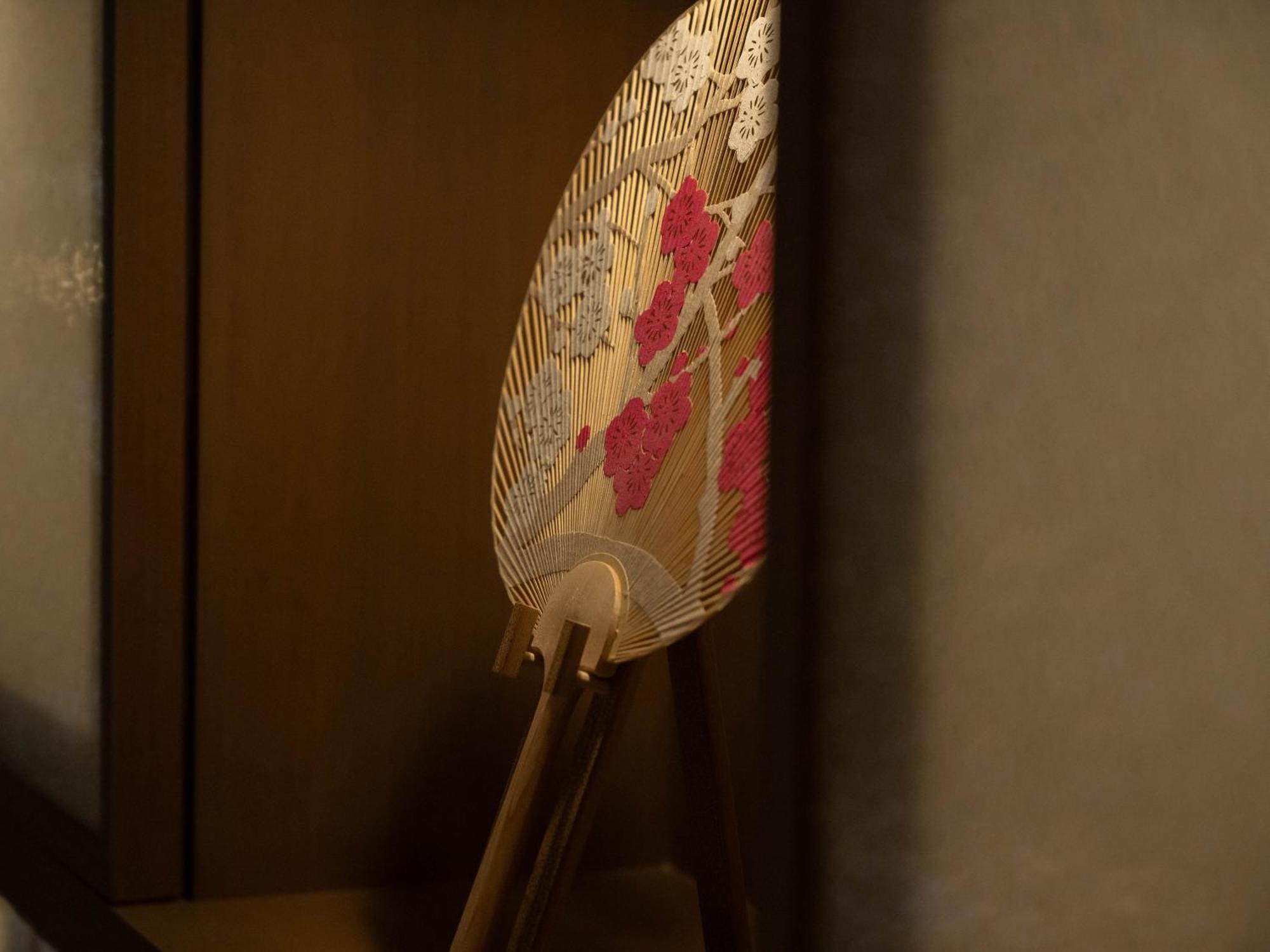 Готель Insomnia Kyoto Oike Екстер'єр фото